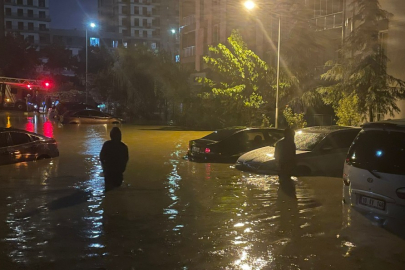 İstanbul'da sel felaketi:2 Kişi hayatını kaybetti