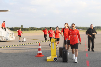 A Milli Futbol Takımı, Hollanda'da