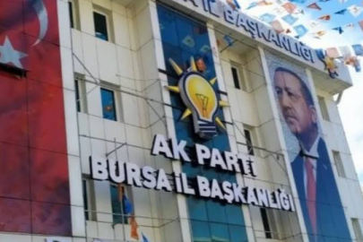 AK Parti Bursa'da 5 İlçe Başkanını Değiştirdi