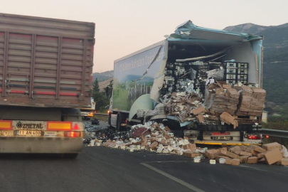 Arıza yapan tıra arkadan gelen tır çarptı : 2 ölü