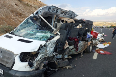 Gaziantep Şanlıurfa otobanında ölümlü kaza: 5 ölü, 17 yaralı