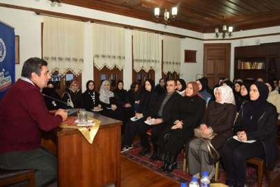 Bursa Yıldırım gençliğinden 'Fikir Kulübü'