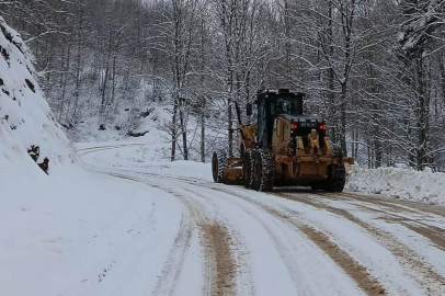 Osmangazi belediyesi kar yağışına hazır: Yollar açık tutuluyor