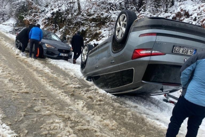 Uludağ yolu çarpışan otomobil pistine döndü, kimileri mahsur kaldı