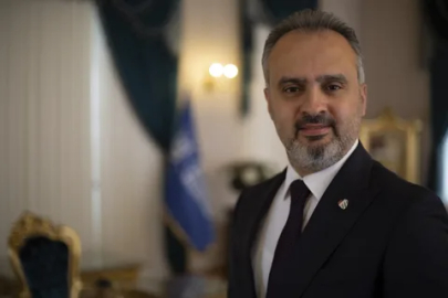 Bursa Büyükşehir Belediye Başkanı Alinur Aktaş’ın yeni seçim müziğinin klibi yayınlandı
